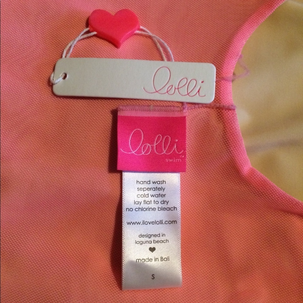 Lolli Women's Pink Barbie One Piece Swimsuit NWT Sz-Small - Picture 4 of 6